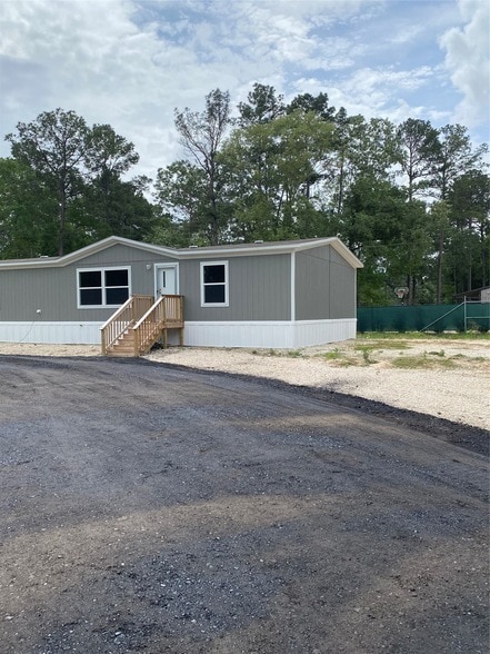 Building Photo - 20511 Old Houston Rd