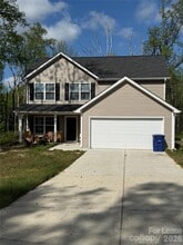 Building Photo - 408 S Elm St