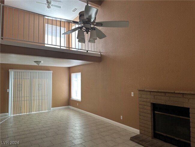 Building Photo - 1580 Desertaire Way