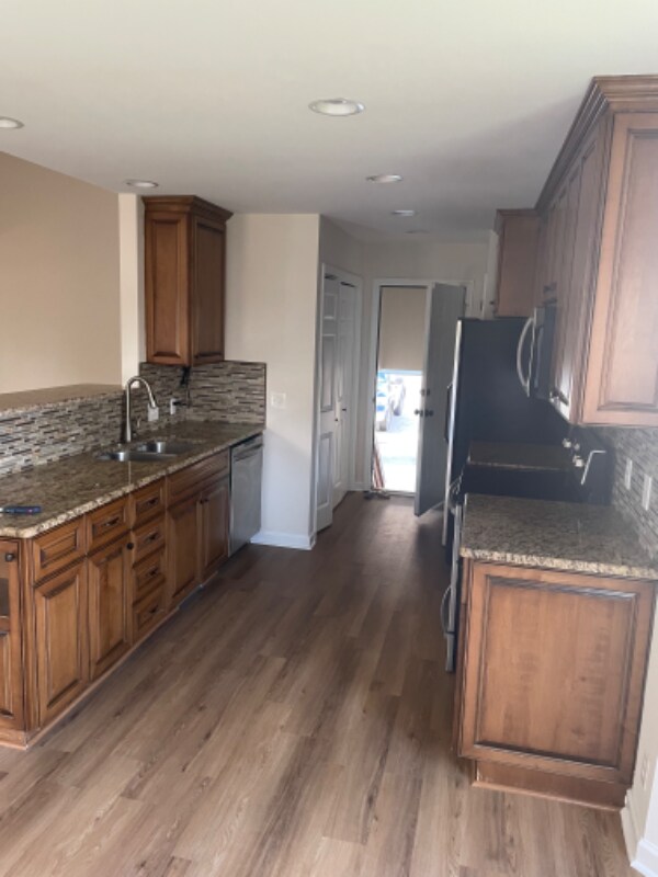 1041 Burnham Dr S, Hendersonville, TN 37075 House Rental in