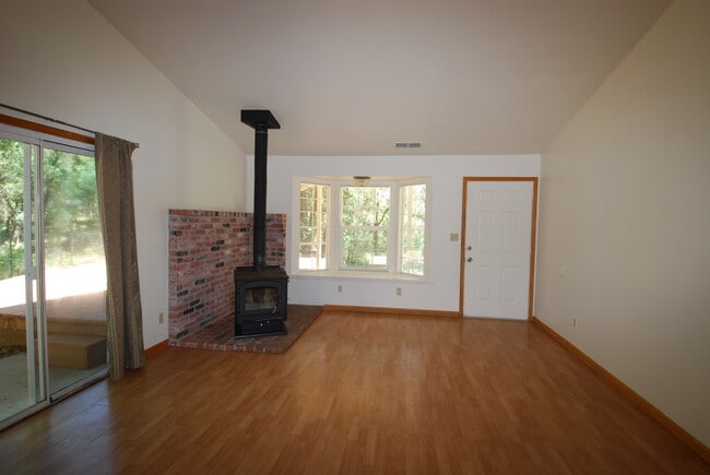 Building Photo - 2598 Running Deer Rd