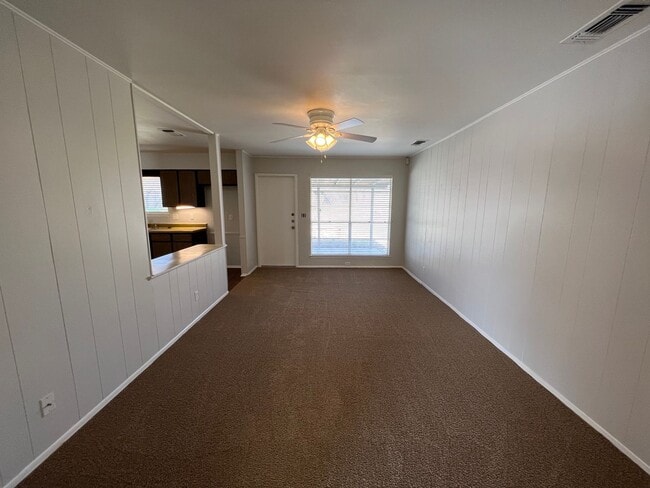 Building Photo - LOVELY 3 BEDROOM HOME NESTLED IN A CUL-DE-...