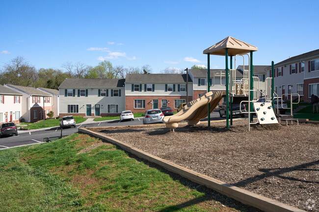 Building Photo - Capital Heights Townhomes