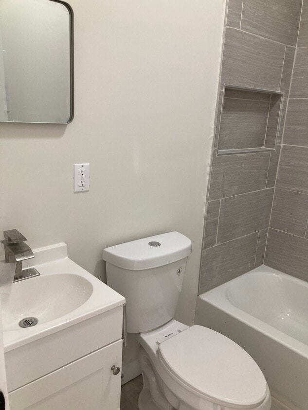 Building Photo - 5927 W Girard Ave