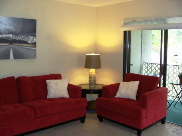 Living room - 10361 Azuaga Street