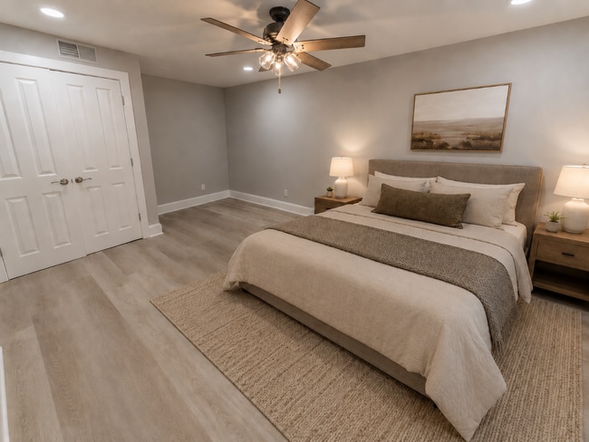 Interior Photo - 2500 S 18th St