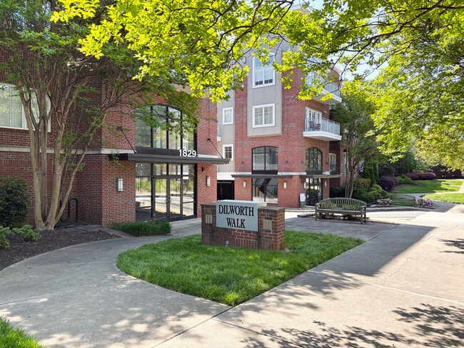 Foto del edificio - 1903 Kenilworth Ave