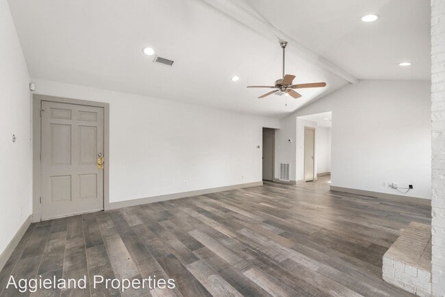 Building Photo - 3 br, 2 bath House - 1419 Holik