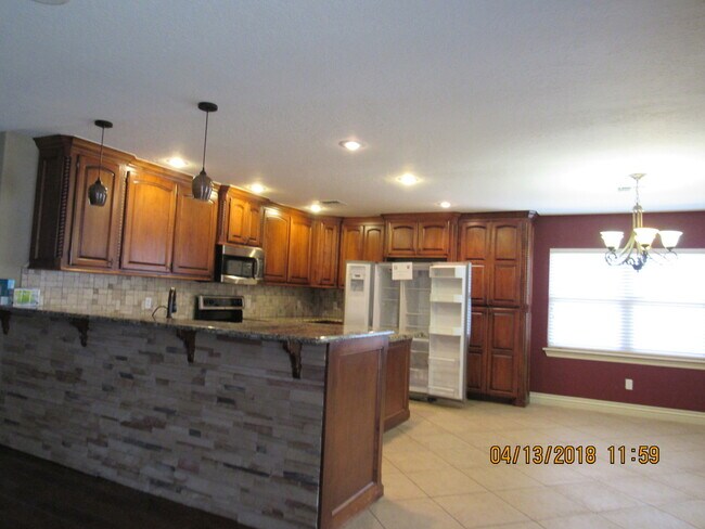 Foto del edificio - Fantastic home located in Eastlake