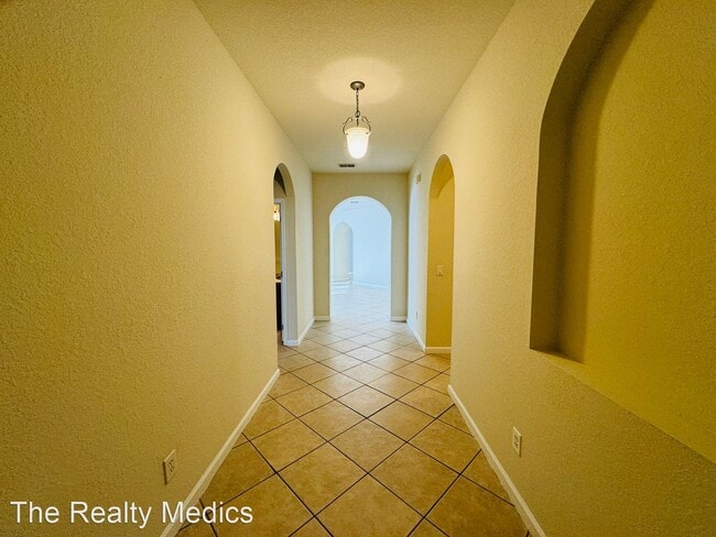 Building Photo - 4 br, 4 bath House - 4969 Pall Mall St W