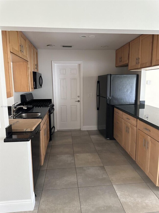 Foto del edificio - 8980 NW 26th Pl