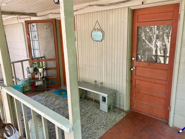 Building Photo - 3817 S Shepherd Dr