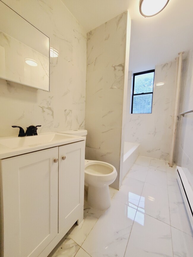 6 Bergen Ave 12 - 12 Bergen Ave