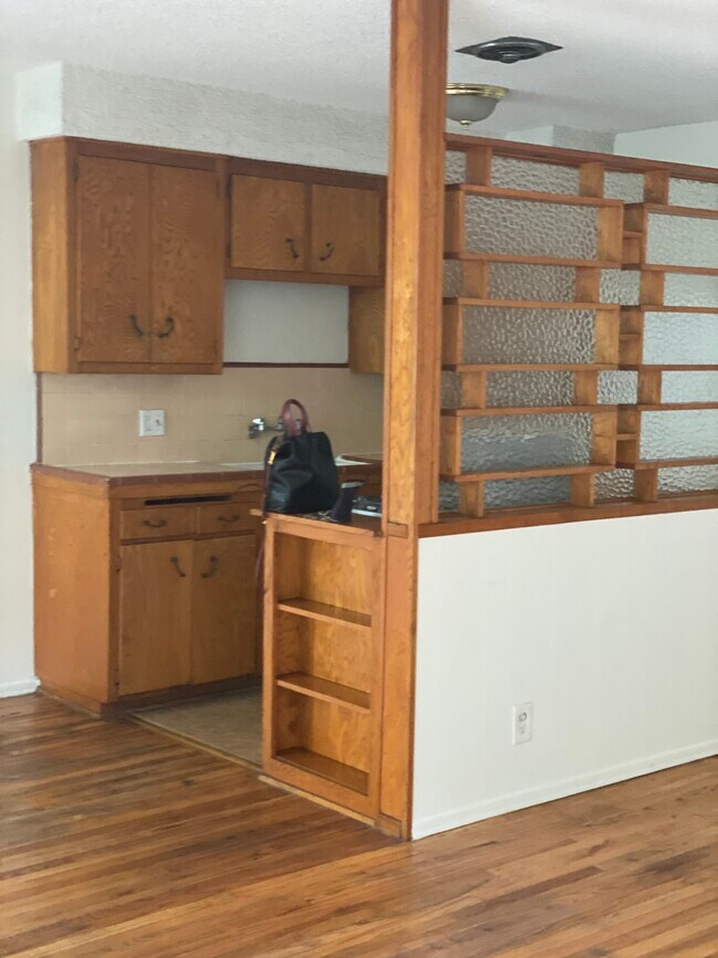 Foto del edificio - 1820 N Edgemont St