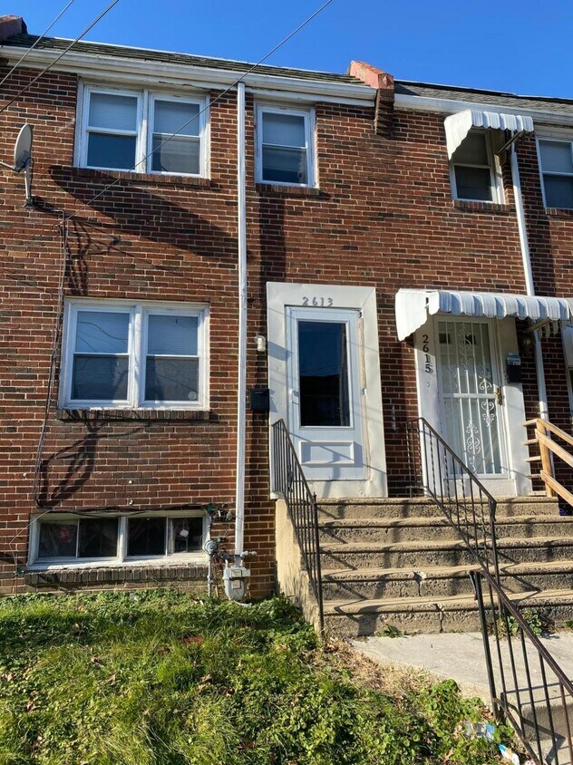 Building Photo - 2613 N Heald St