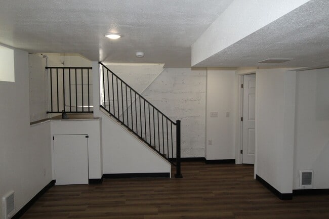 Building Photo - 2417 N Normandie St