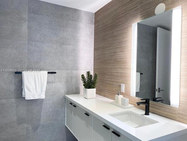 Foto del edificio - 9121 SW 85th St