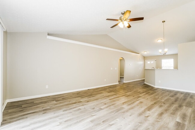 Building Photo - 6275 Pritchard Dr