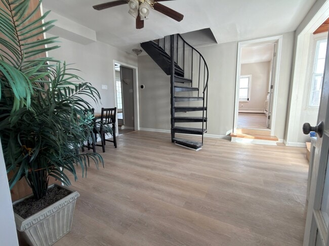 Photo - 4377 Pechin St House