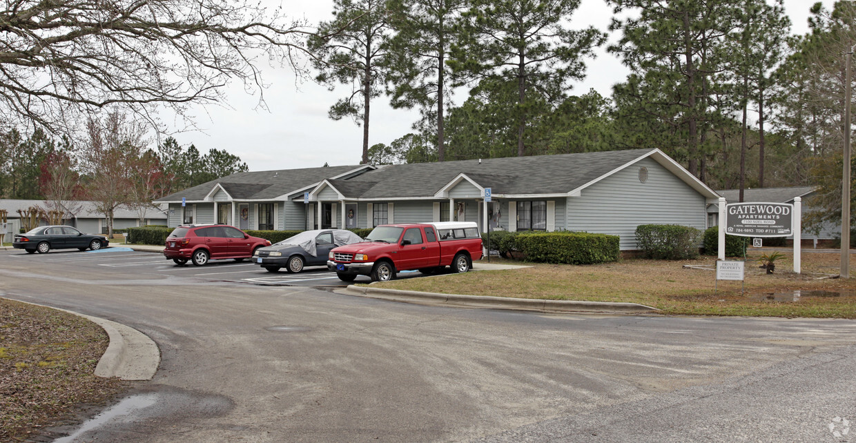 Building Photo - Gatewood Apartments