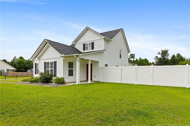 Foto del edificio - 118 Newport Ct
