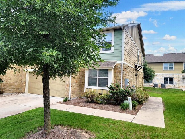 Building Photo - 1620 Bryant Dr