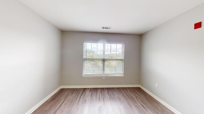 Interior Photo - Inwood West