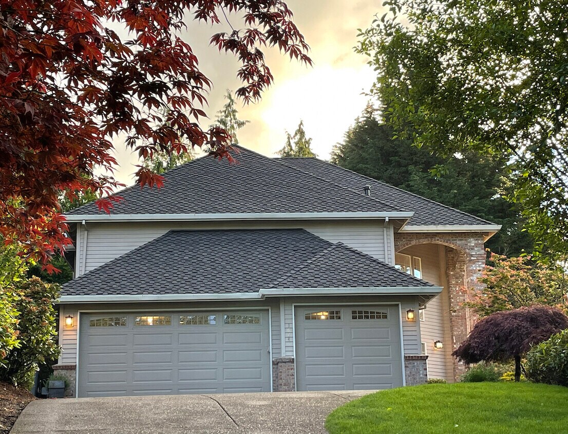 Foto principal - 10241 NW Engleman St
