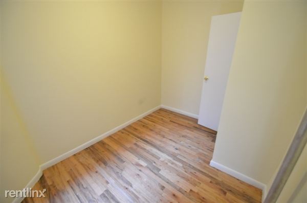 Foto del edificio - 245 E 14th St