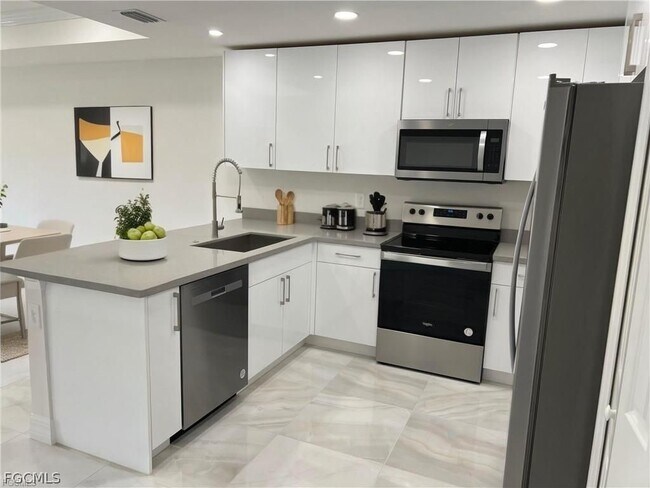 Foto del edificio - 4854 30th St SW