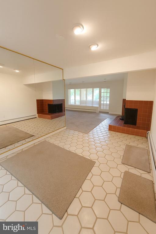 Foto del edificio - 301 Browning Ln