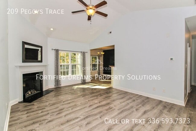 Building Photo - 209 Peggy's Trce