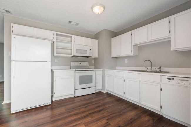 Building Photo - Trailwood