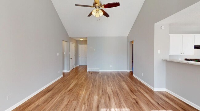 Foto del edificio - 6811 Skylar Mill Ave
