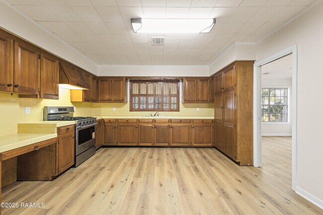 Foto del edificio - 240 N College Rd