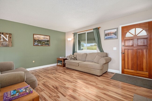 Building Photo - 12773 N Tenderfoot Trail