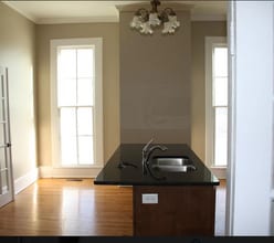 Building Photo - 1214 State St