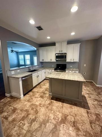 Foto del edificio - 900 Lake Worth Trl