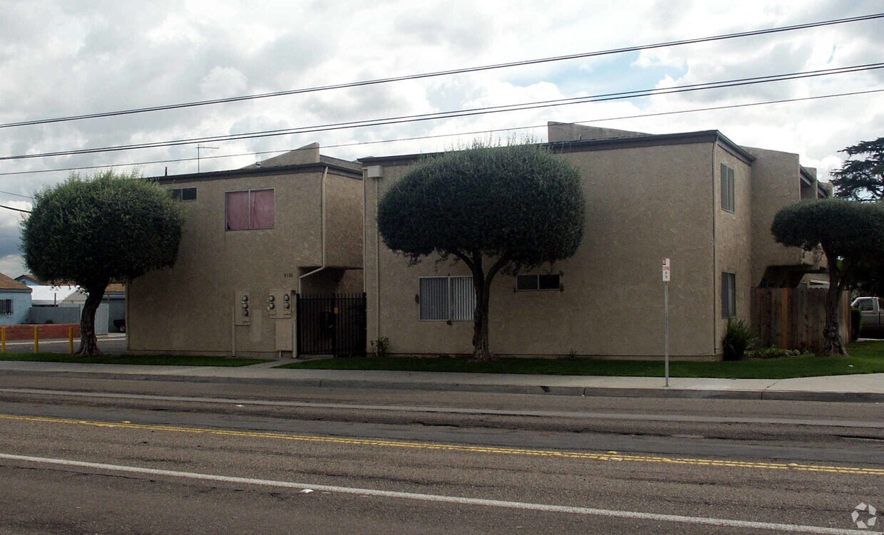 Primary Photo - 8100 Apartments