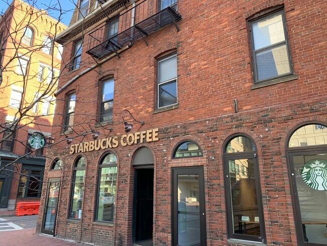 Building Photo - 218 Cambridge St