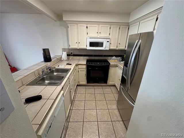 Foto del edificio - 14192 E Radcliff Cir
