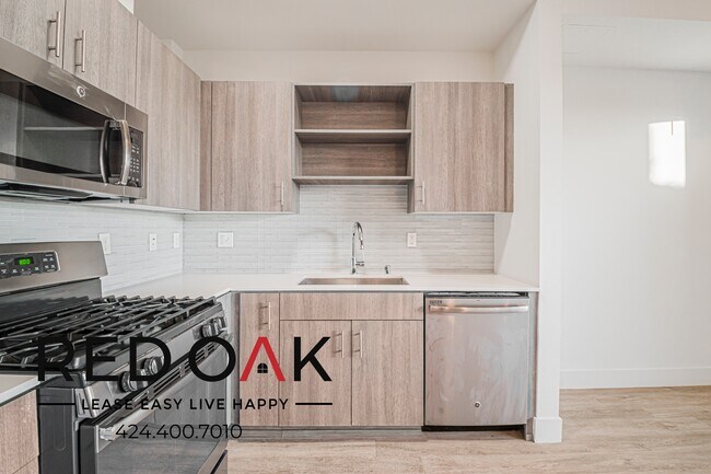 Foto del edificio - 1331 W 7th St