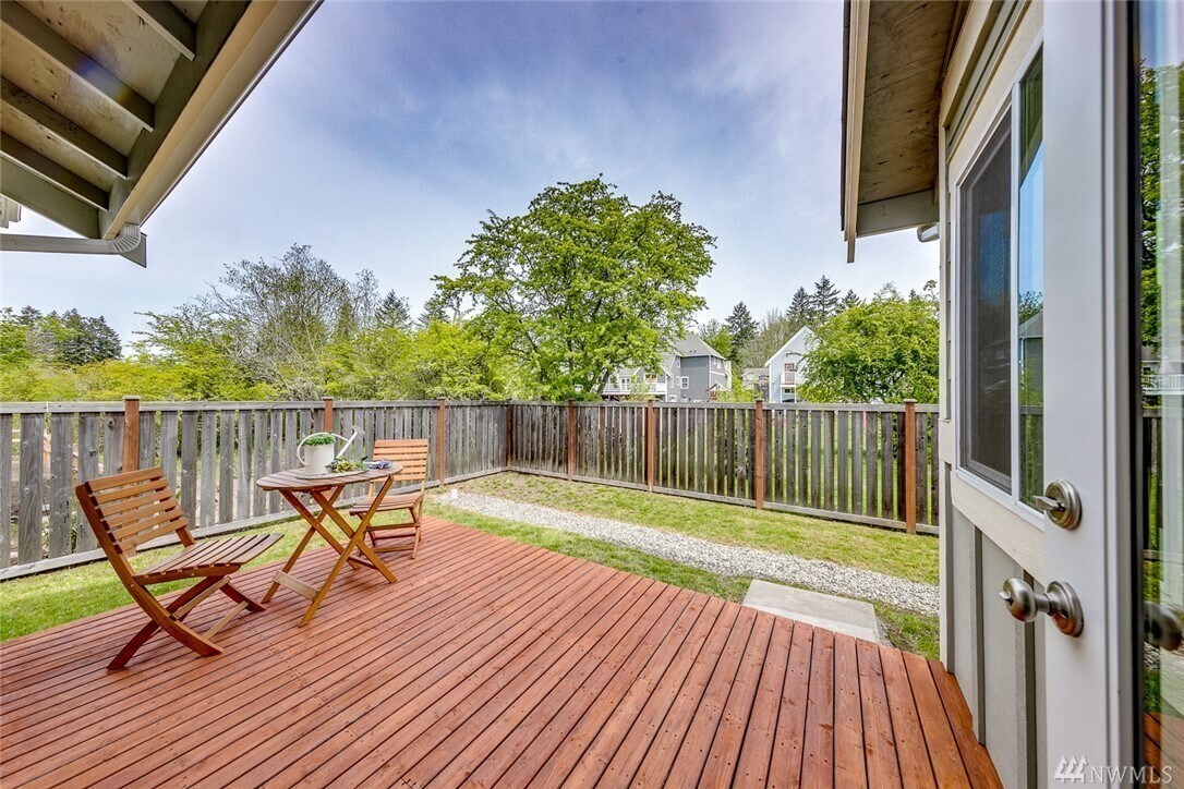 2033 Soundview Dr NE, Bainbridge Island, WA 98110 House Rental in