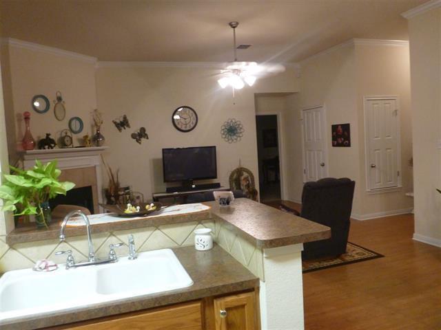 Foto del edificio - ROBINSON ISD  - 3/2 super Clean