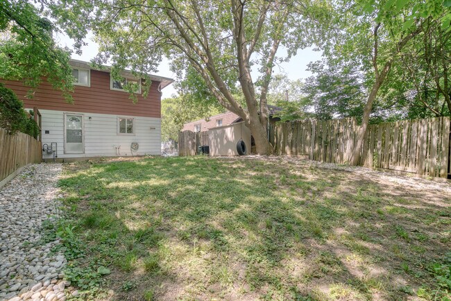 Building Photo - 30A Amos Av