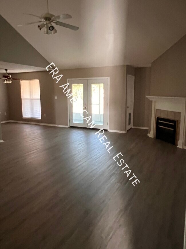 Foto del edificio - 654 Brunson St