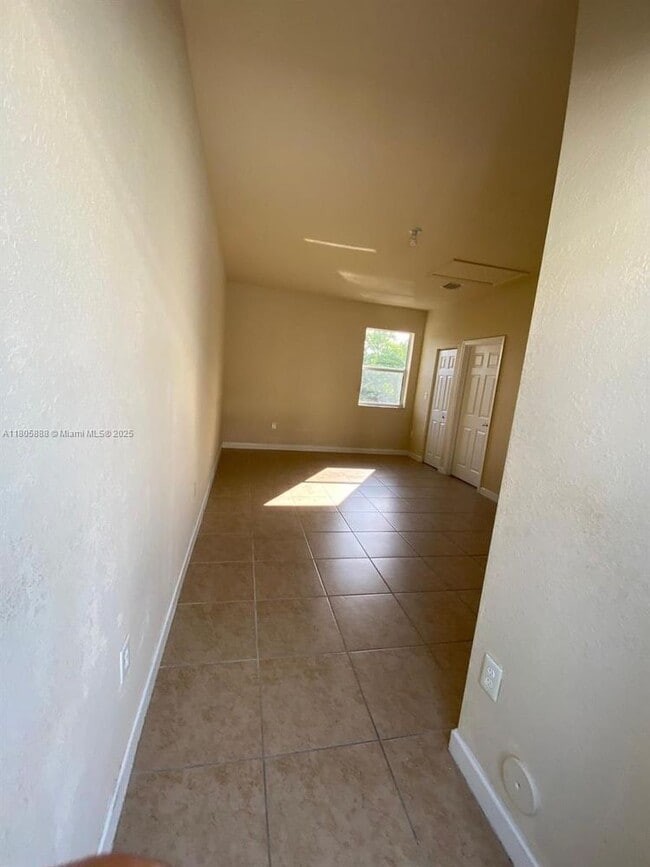 Foto del edificio - 9253 SW 169th Ave