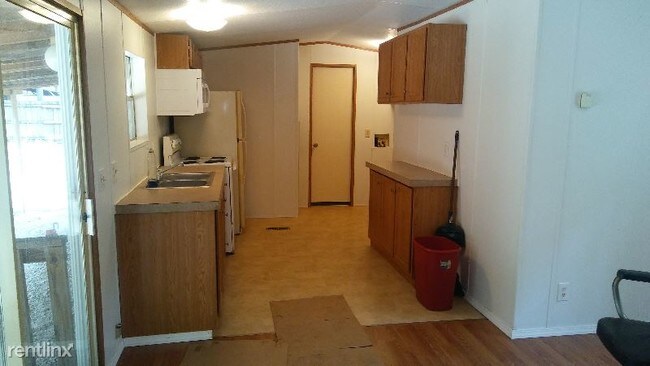 Building Photo - 1 br, 1 bath Mobile Home - 11068 71st Place