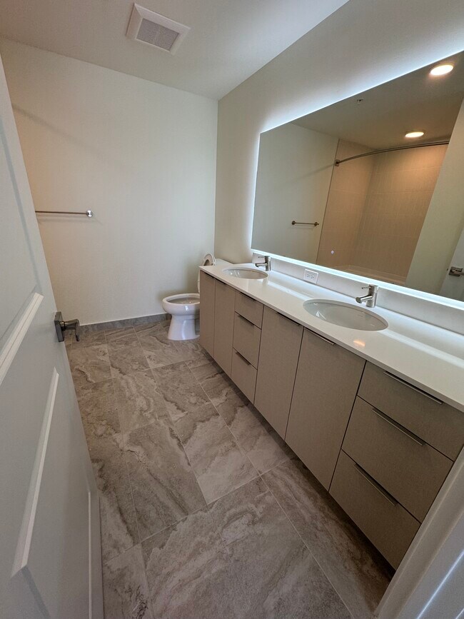 Foto del edificio - 244 NW 31st St