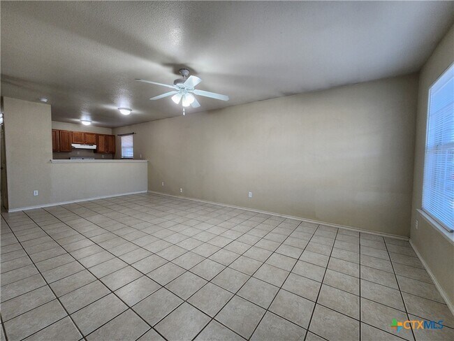 Foto del edificio - 1146 Misty Acres Dr